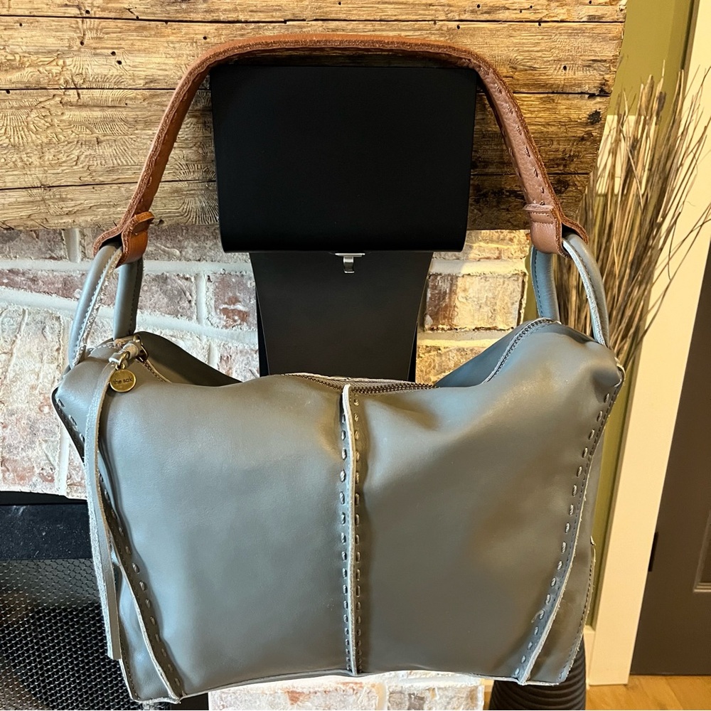 The Sak Los Feliz Hobo Gray Leather Purse practically New!